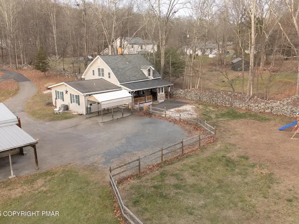 128 Fish Ln, East Stroudsburg, PA 18301