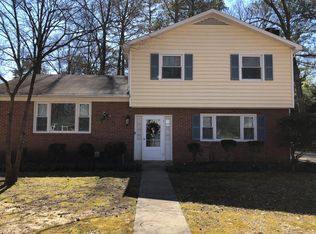 10809 Rockledge Rd, North Chesterfield, VA 23235