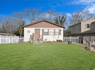 71 Saint George Dr, Shirley, NY 11967