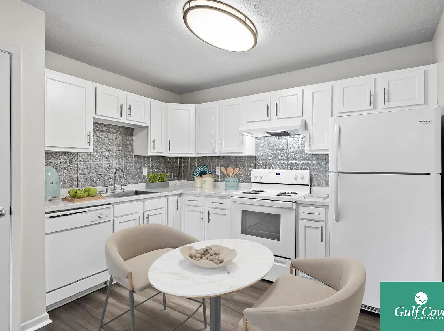 Gulf Cove Apartments — Photo 4