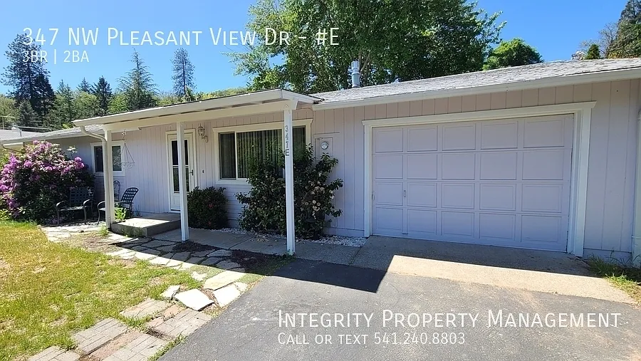 Building Photo - 347 NW Pleasant View Dr #E