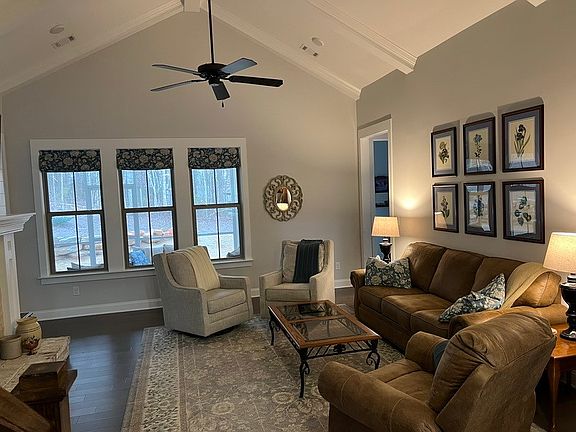 5th image of 1691 Scarsboro Ln