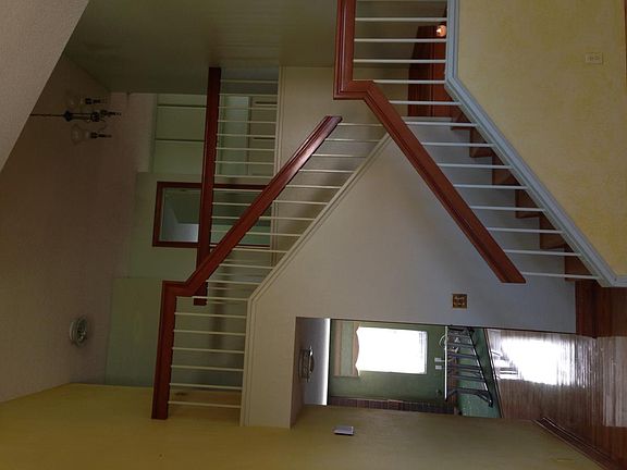 3rd image of 2107 Harvard Cir