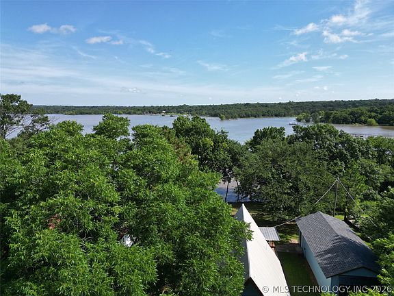 2nd image of 421375 E 1150th Rd