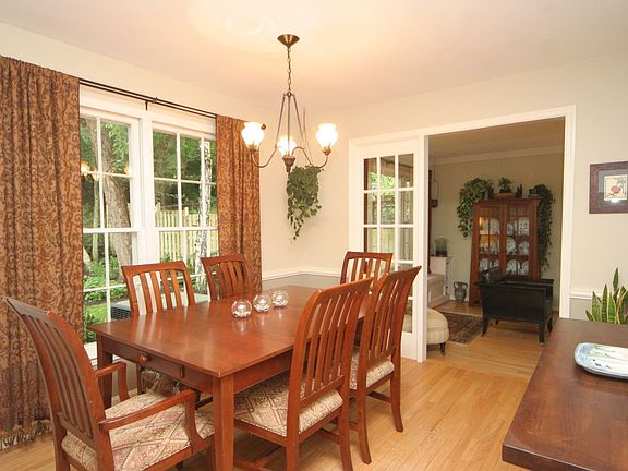 5th image of 9836 Campbell Dr