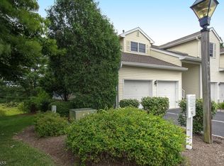 347 Potomac Dr, Basking Ridge, NJ 07920