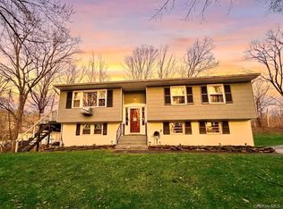 182 Downing Rd, Pleasant Valley, NY 12569