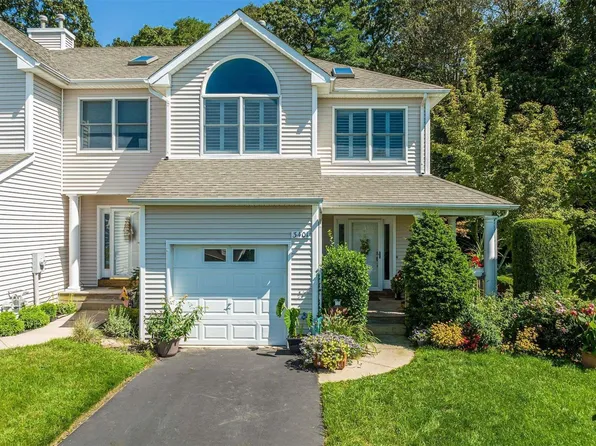 3401 Willow Pond Drive #3401, Riverhead, NY 11901