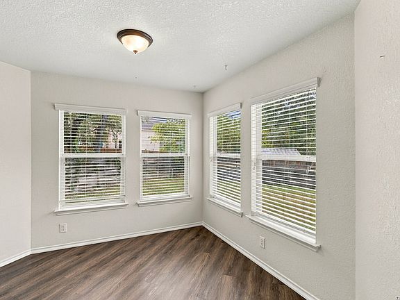 2nd image of 11712 Paddlebrook