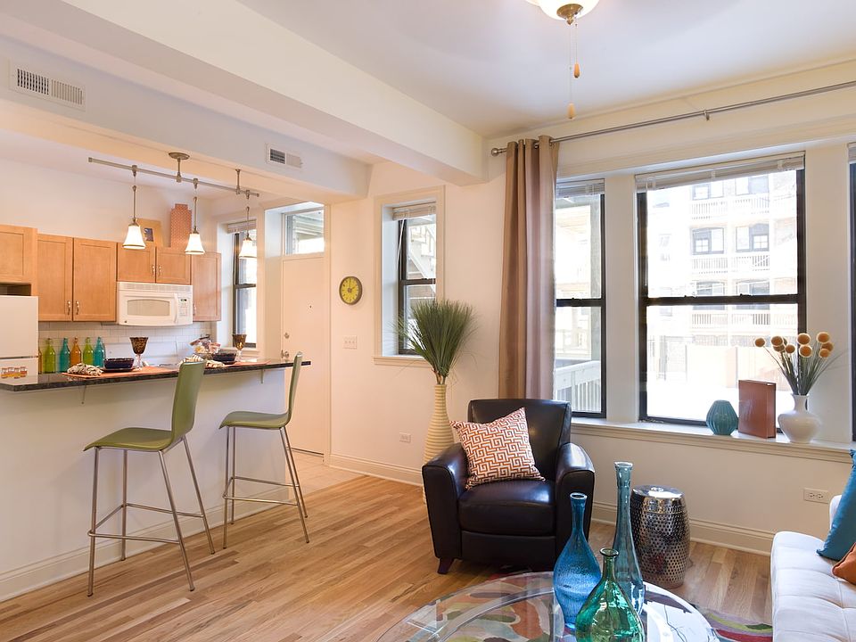 Dining/Living room