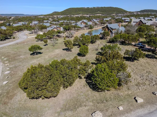 1011 Grandview Dr, Graford, TX 76449