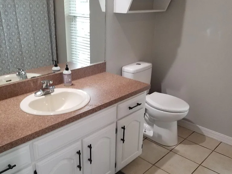 2741 E Ferguson Ave — Photo 9