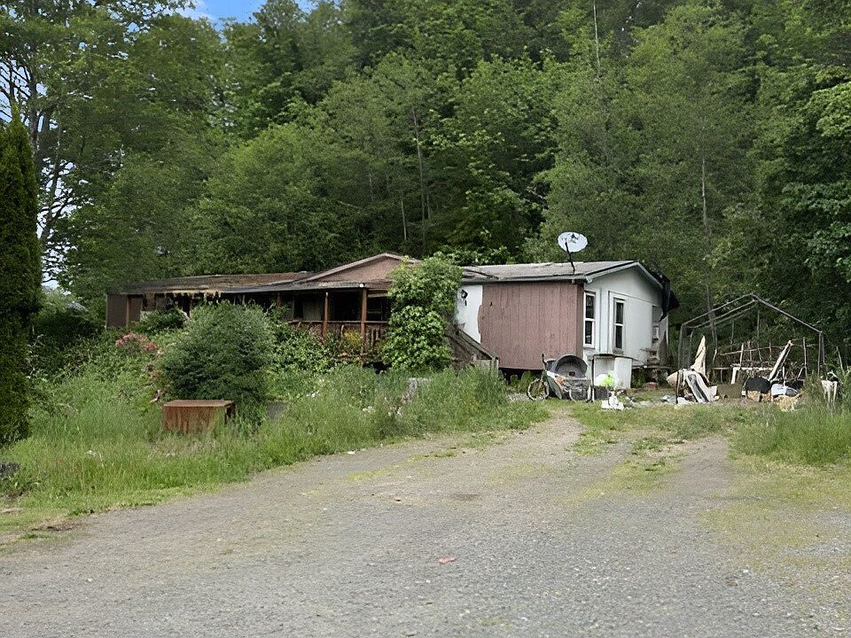 1st image of 3 Malone Hill Road