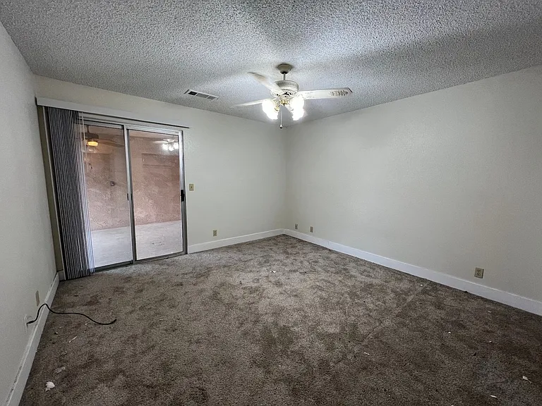 1656 E North Way — Photo 6