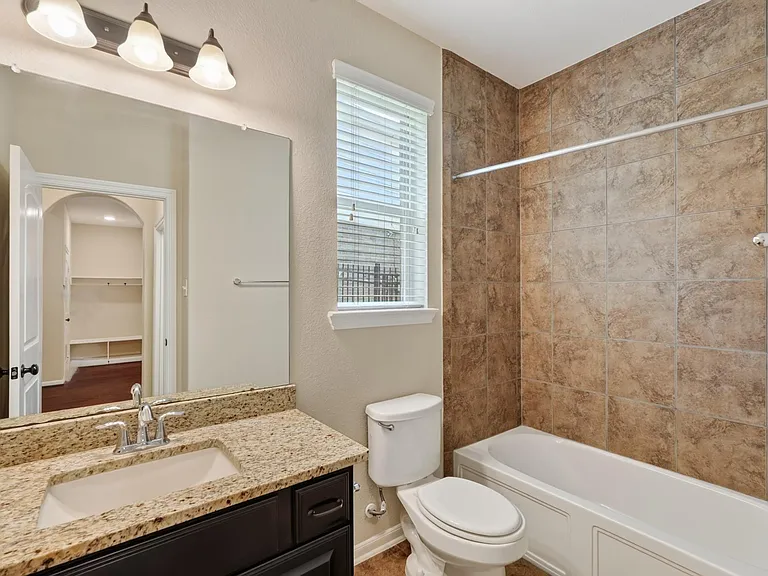 74 S Sawbridge Cir — Photo 30