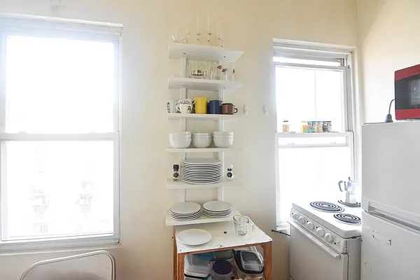 Rented by The Agency | media 11