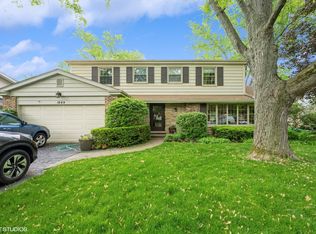 1649 Sequoia Trl, Glenview, IL 60025