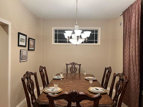 5th image of 19128 NE 65th Way