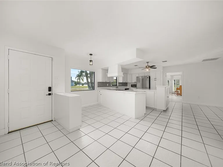 3407 Divot Rd — Photo 12