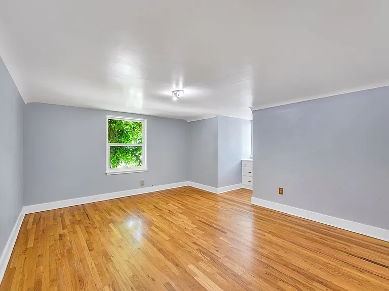 760 Marsh Ave — Photo 21
