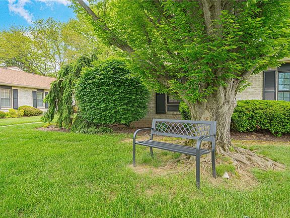 5th image of 2807 Springhaven Pl