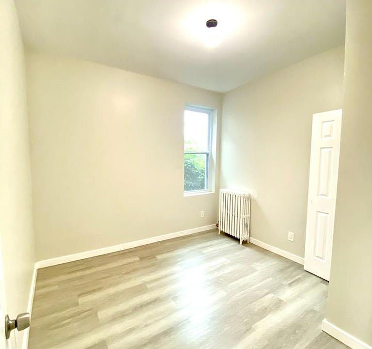 1st image of 15644 76th St