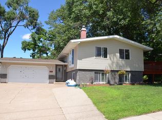 1217 Wilson St, Onalaska, WI 54650