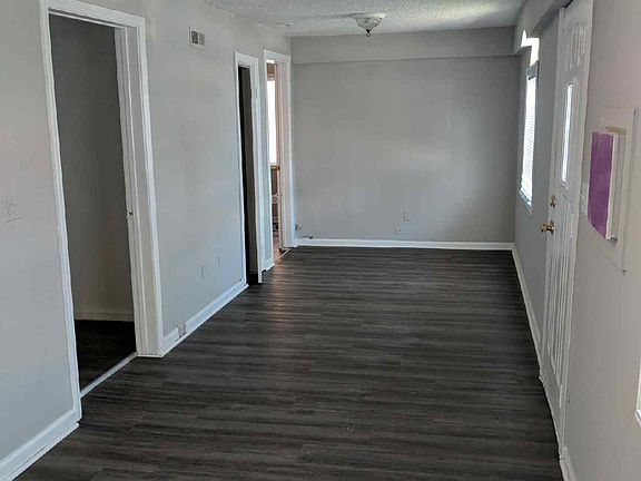 3rd image of 482 S Water Ave #B1