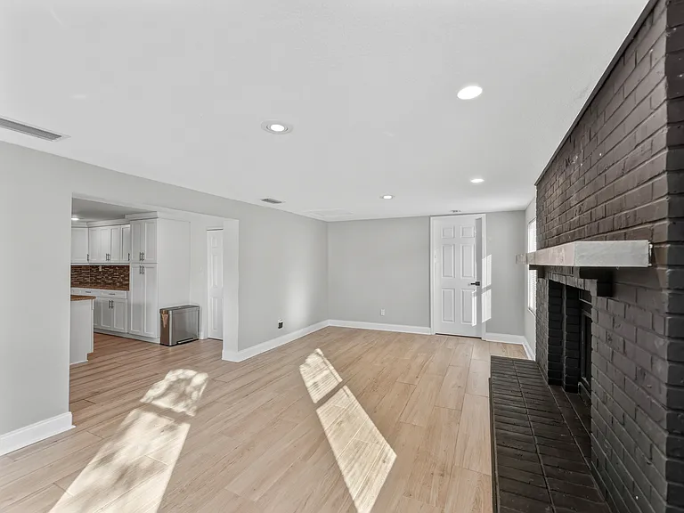 4016 W Nassau St — Photo 11