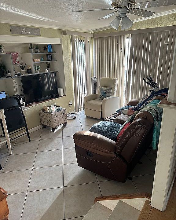 2418 Charles Rd, Hallandale Beach, FL 33009 Zillow