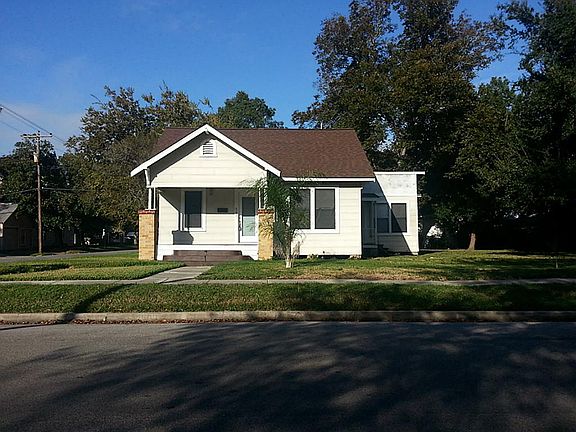2nd image of 500 Aron St