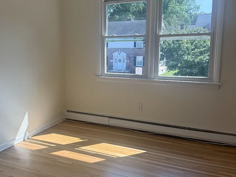 12 Preston Ave #2 — Photo 7