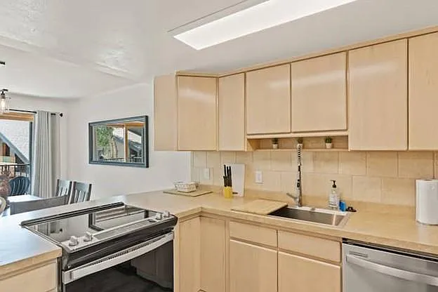 2505 Daybreak Ct #301 — Photo 7