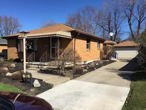 2nd image of 83 Bayberry Ave