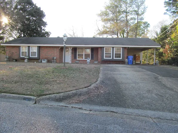 118 Virginia St, Prattville, AL 36066