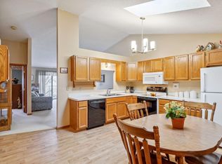 3260 Greenbrier St #3260B, Vadnais Heights, MN 55127