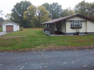 410 Davidson St, Eldorado, IL 62930