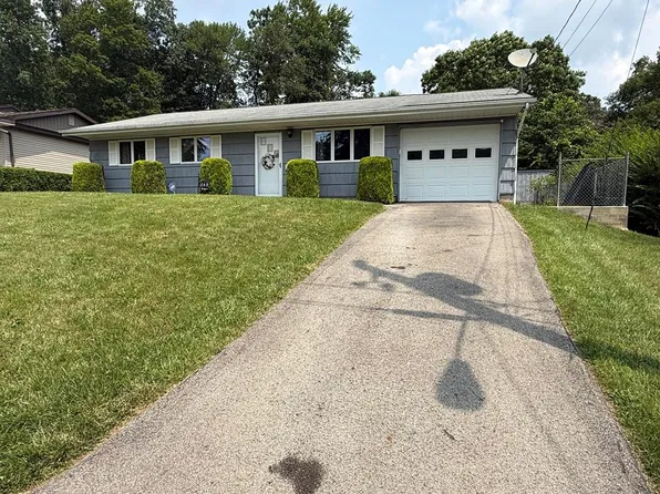 249 Rocco Way, Franklin, PA 16323