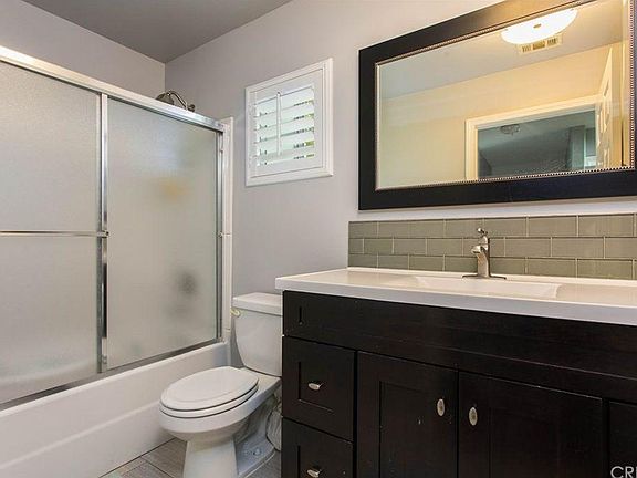 2nd image of 13775 Glenoaks Blvd Unit 1