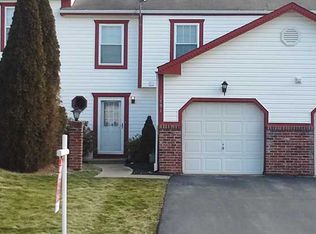 1491 Yorktown Dr, Lawrence, PA 15055