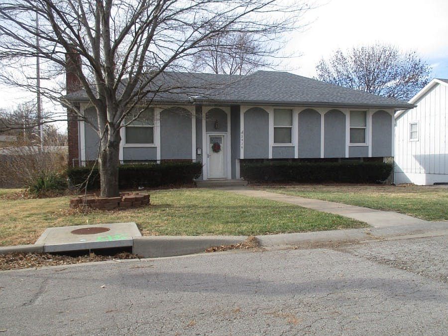 1st image of 3416 S Grand Ave