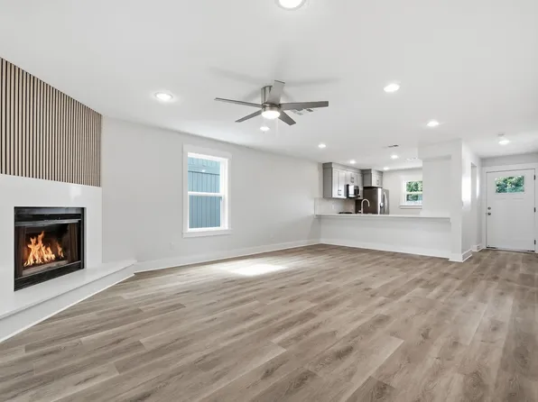 11 Court Dr #11, Destin, FL 32541