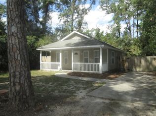 24 Navajo Trl, Crawfordville, FL 32327