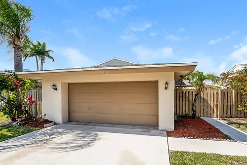 80 Baytree Cir Photo 1