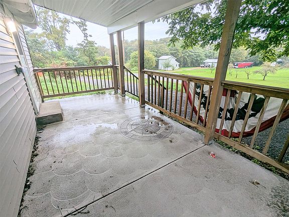 4th image of 1238 Orchard Beach Rd