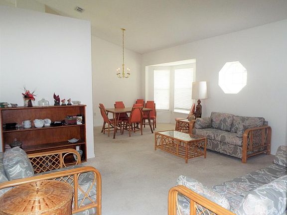5th image of 6475 Greenwood Ave