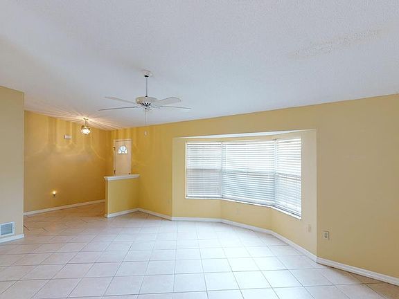 5th image of 33 Banton Ln