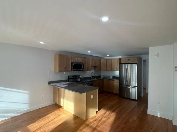 142 Prospect St #2, Cambridge, MA 02139