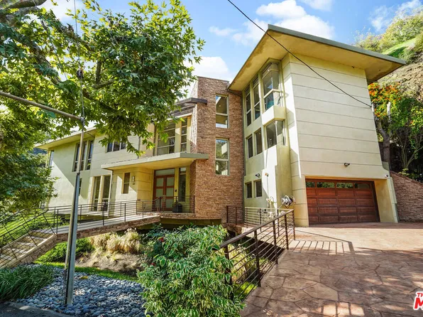 3685 Mandeville Canyon Rd, Los Angeles, CA 90049