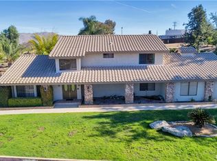 1141 Coronet Dr, Riverside, CA 92506